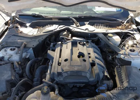 2019 Ford Mustang Ecoboost Premium z USA, uszkodzony, nr VIN 1FATP8UH8K5170254